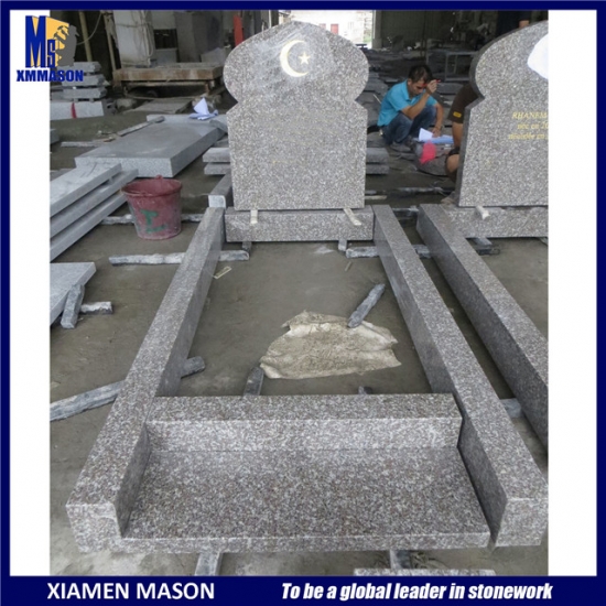 islamischer Grabstein mit Gold geschliffen
